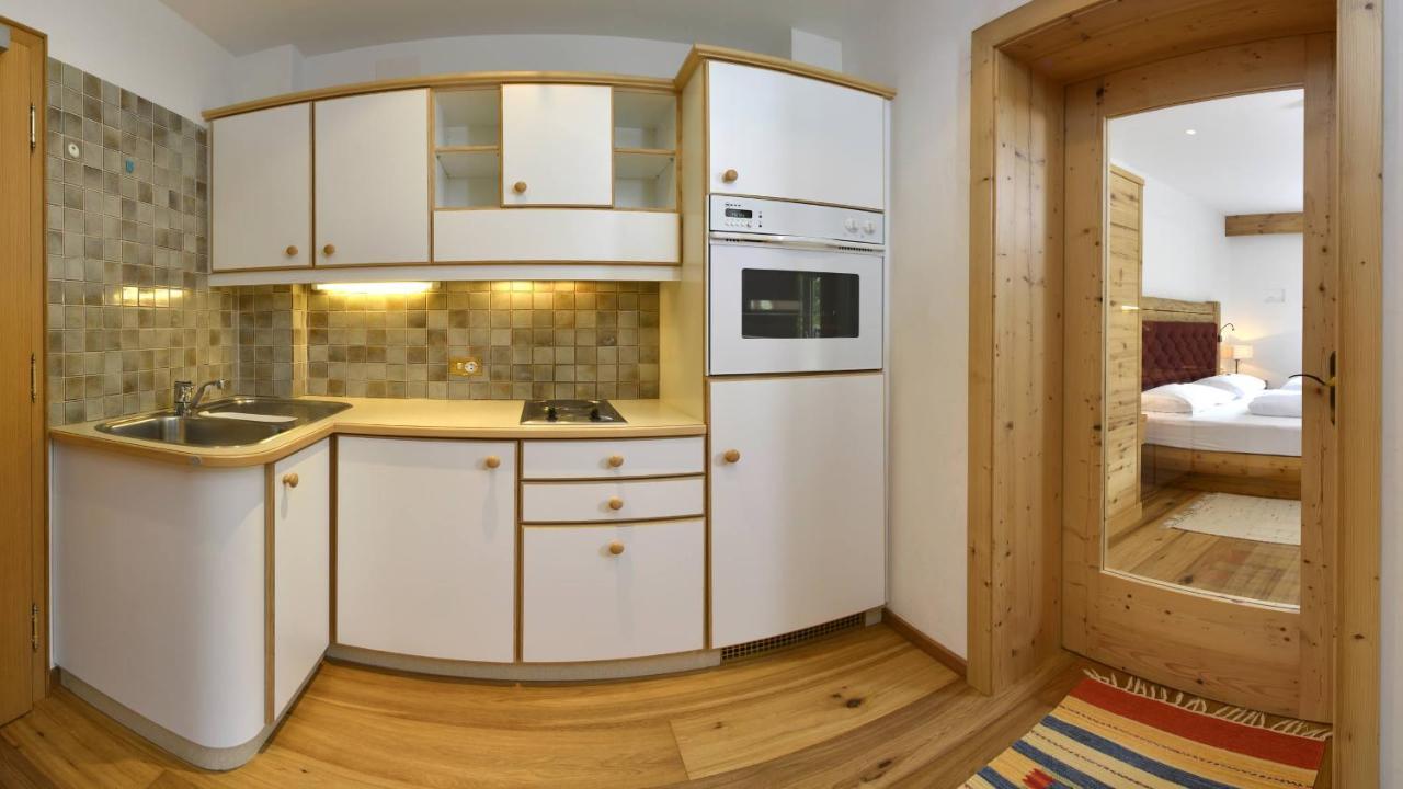 Garni Hotel Rosengarten B&B Sëlva di Val Gardena Eksteriør billede