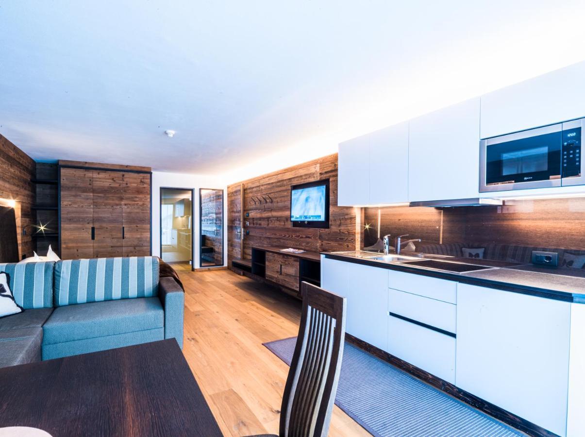 Garni Hotel Rosengarten B&B Sëlva di Val Gardena Eksteriør billede