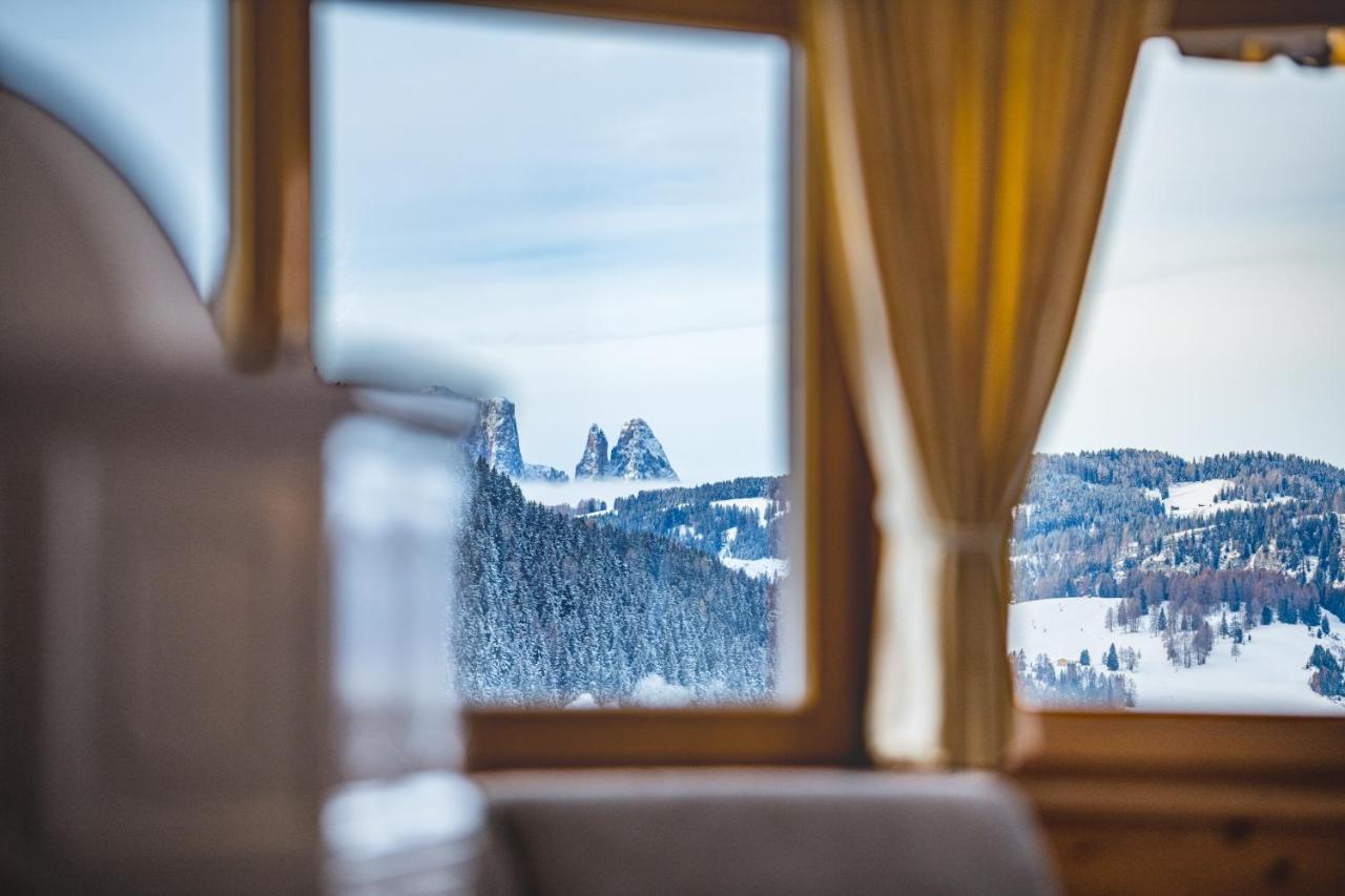 Garni Hotel Rosengarten B&B Sëlva di Val Gardena Eksteriør billede