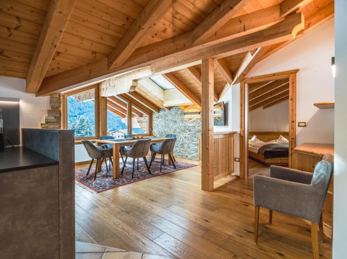 Garni Hotel Rosengarten B&B Sëlva di Val Gardena Eksteriør billede