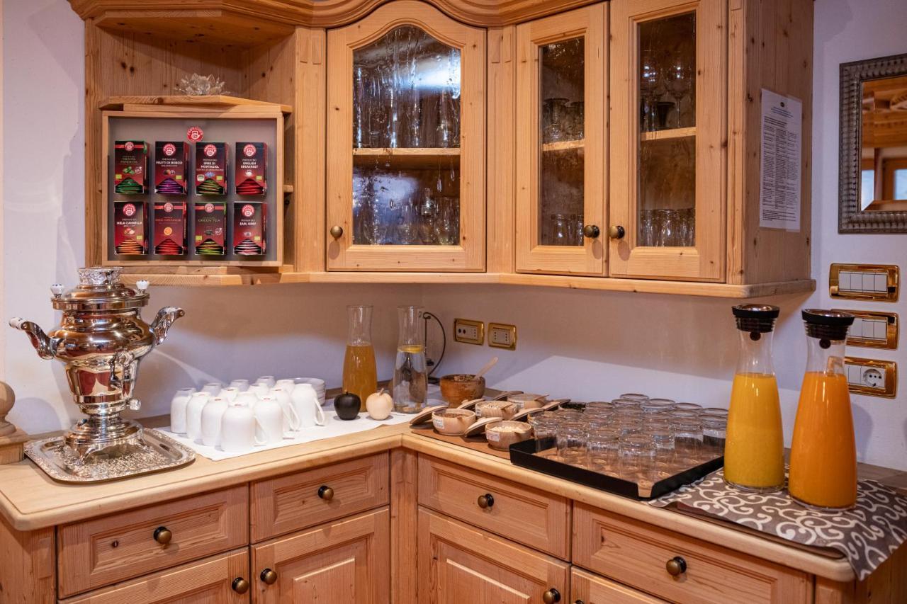 Garni Hotel Rosengarten B&B Sëlva di Val Gardena Eksteriør billede