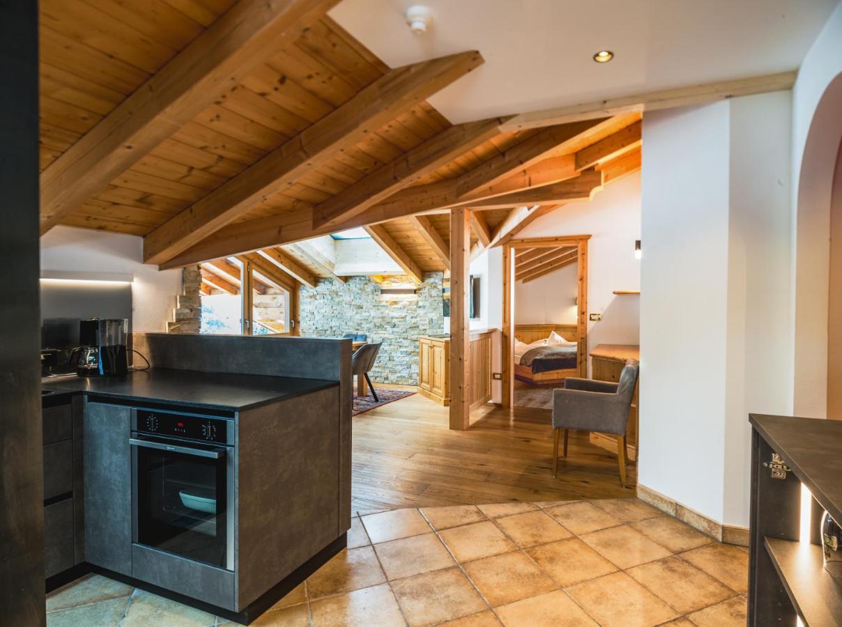 Garni Hotel Rosengarten B&B Sëlva di Val Gardena Eksteriør billede