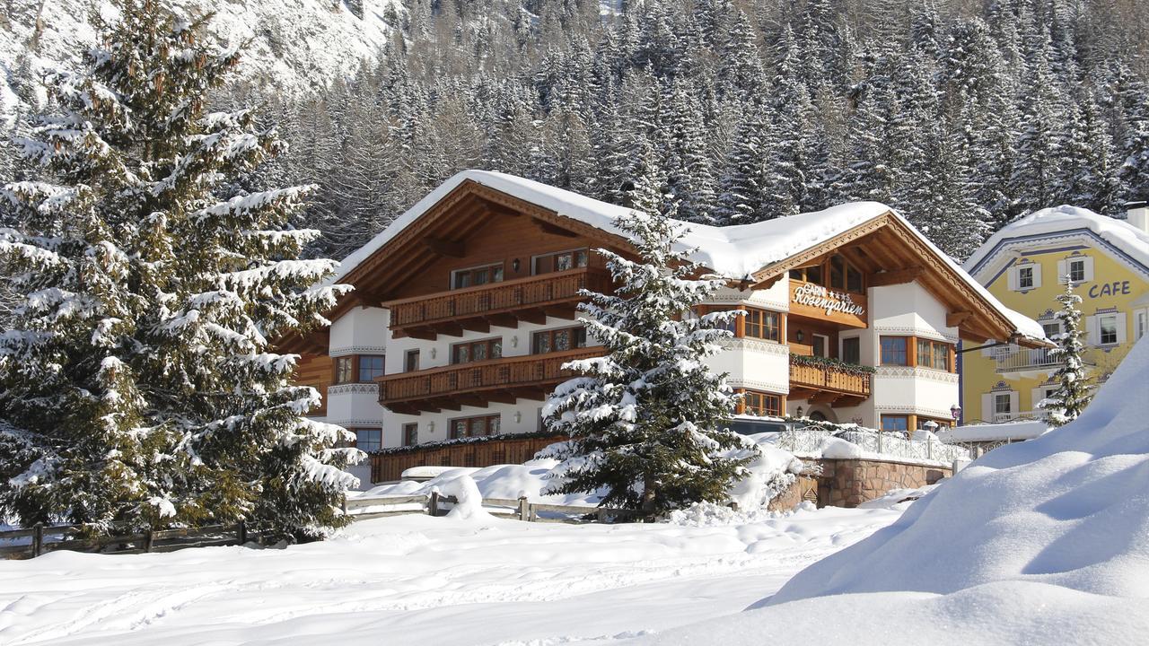 Garni Hotel Rosengarten B&B Sëlva di Val Gardena Eksteriør billede