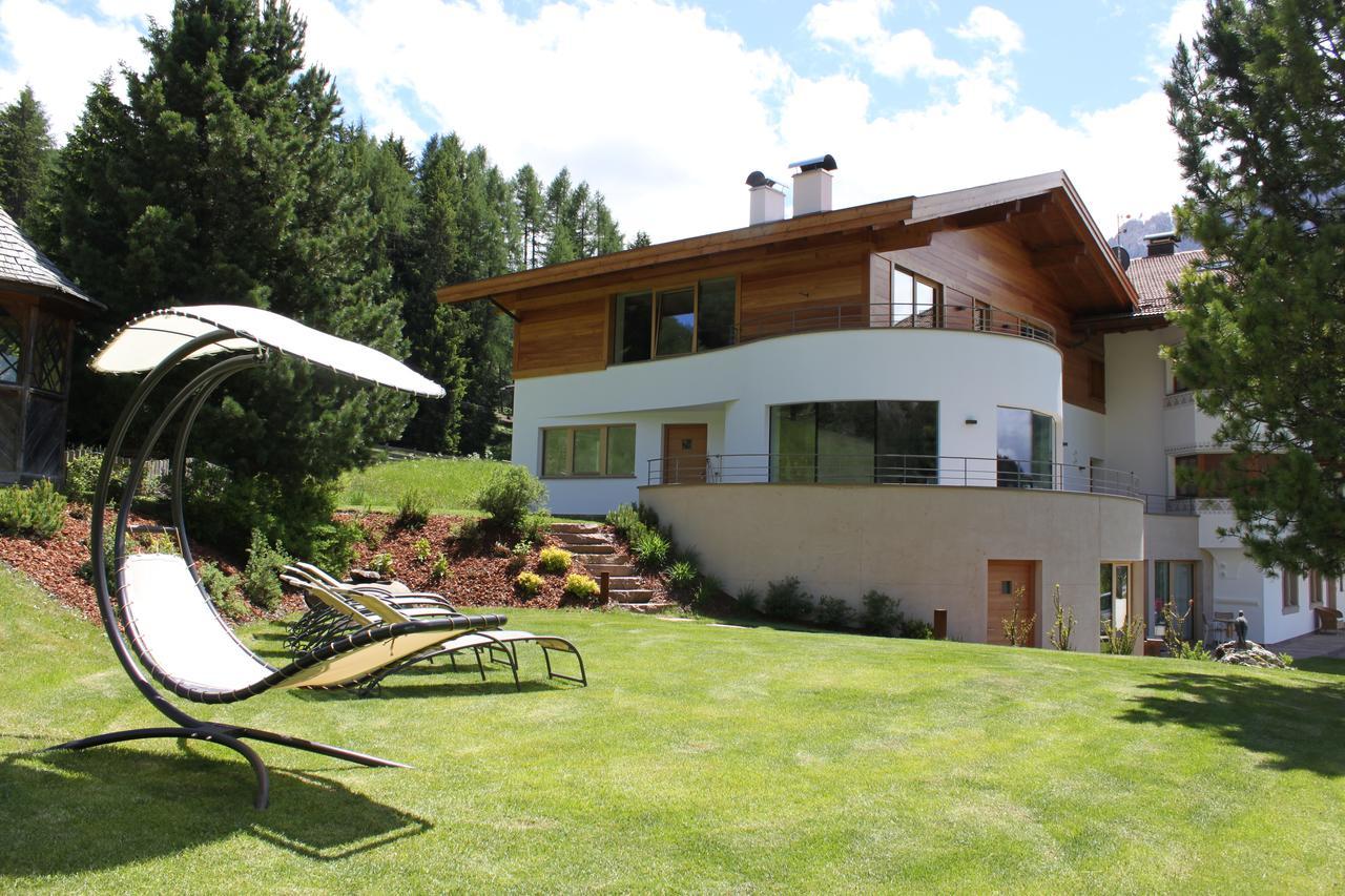 Garni Hotel Rosengarten B&B Sëlva di Val Gardena Eksteriør billede