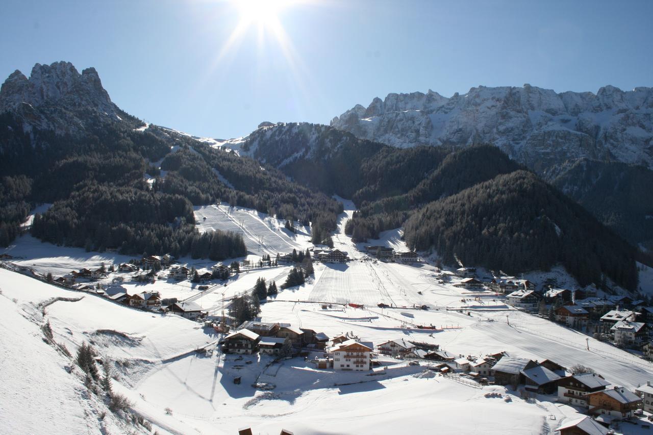 Garni Hotel Rosengarten B&B Sëlva di Val Gardena Eksteriør billede